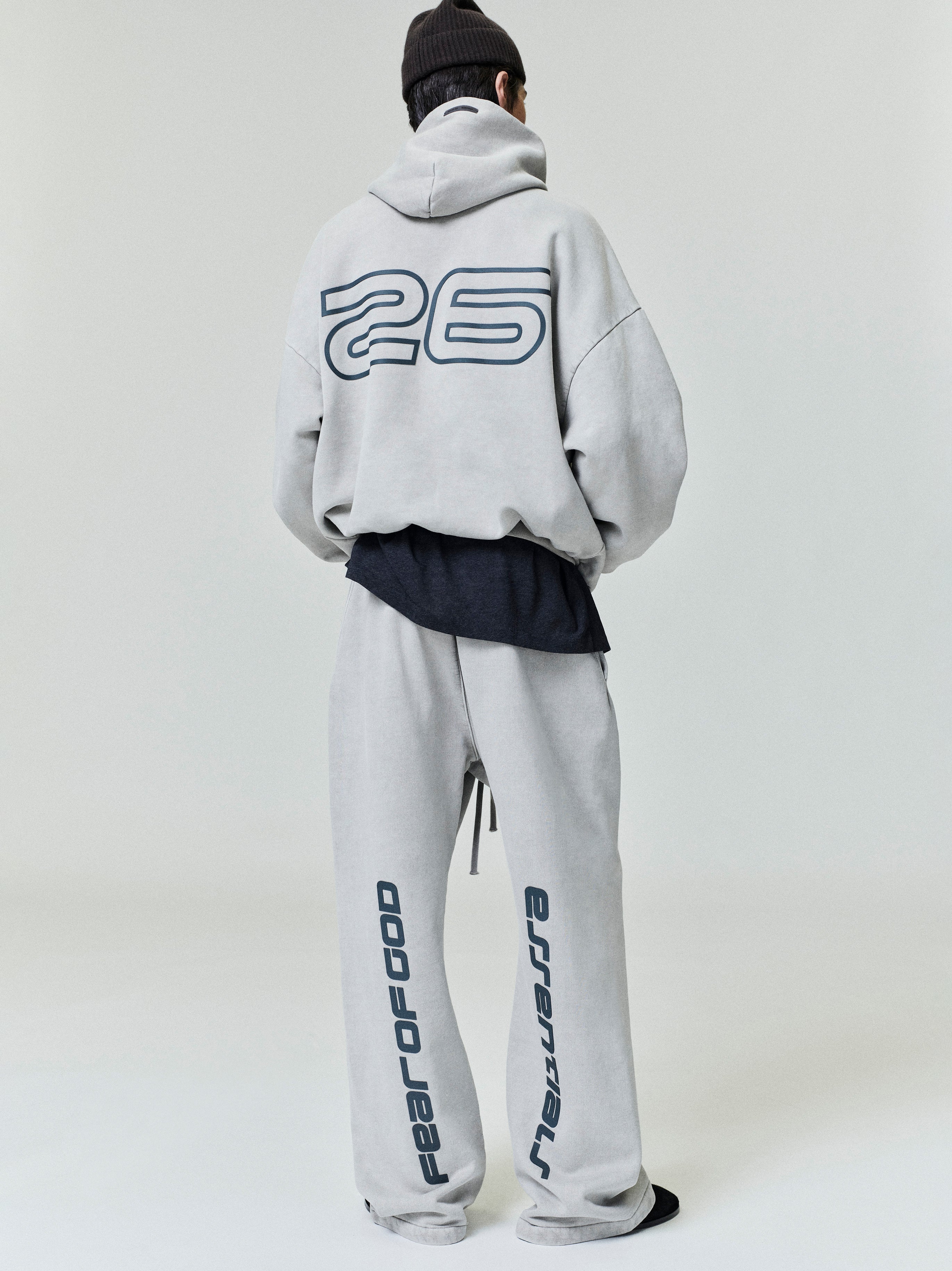 Heavy Fleece 90s Hoodie - Image 2